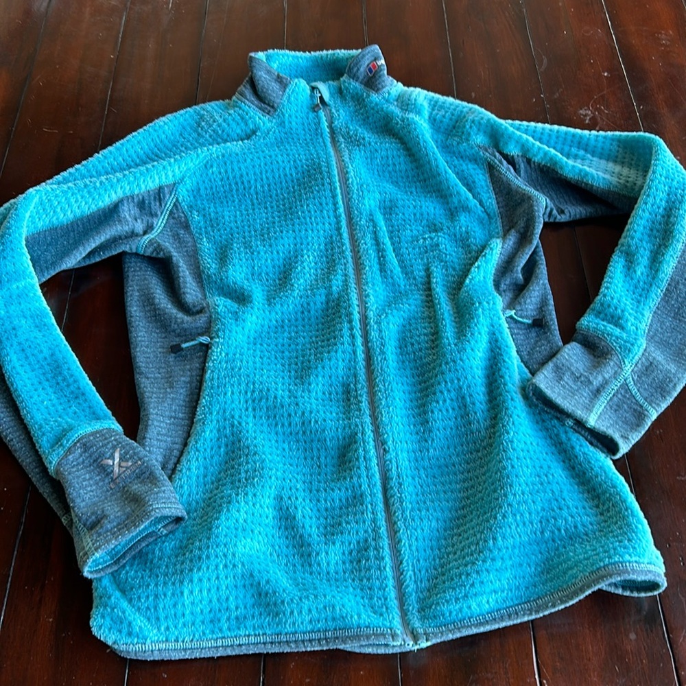 Berghaus fleece jacket, lightweight, warm!